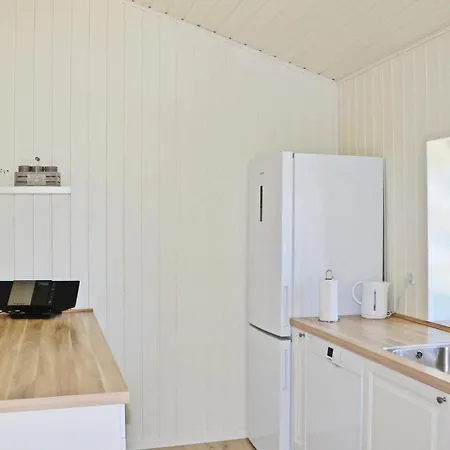 Lovely In With Kitchen